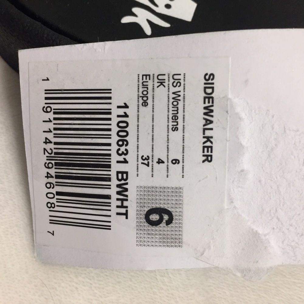 SANUK Size 6 Flip Flop Shoes NWT - Picture 6 of 8